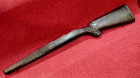 Se venden 6 culatas para rifle Santa Barbara Coruña en acción corta.
2 nuevas de nogal "en blanco" 00