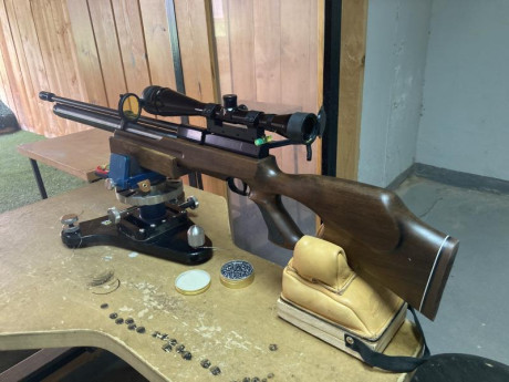 VENDIDA Se vende carabina HW-100T calibre 4,5mm, potencia Fac, con cilindros de aire uno largo y otro 00