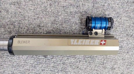 Vendo este magnífico fusil  calibre 7,5x55 suizo con culata de madera de arce. Como nuevo.

Tiene1200 11