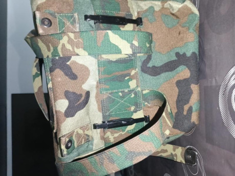 Riñonera  operativa original ejercito de tierra es perfecto estado precio 35+envio 00