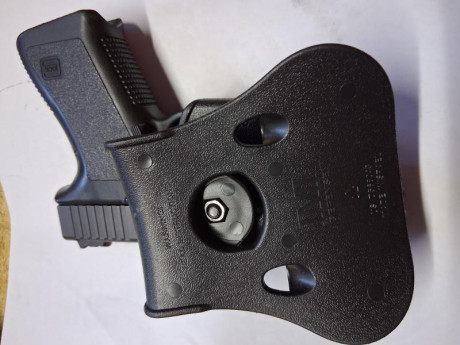 Hola. Vendo los siguientes elementos para pistola Glock.
- 2 cargadores G17+2: 50 euros( Vendidos)
- Funda 130