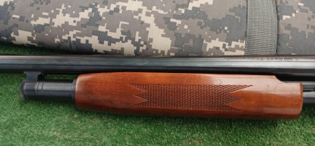 En venta corredera, características:

•	1º Cañón (71 cm.) pavón azulado banda ventila punto de mira de 12