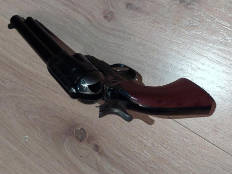 .

  VENDIDO. 

SR. ADMINISTRADOR PUEDE BORRAR EL HILO CUANDO QUIERA  


Se vende  Revolver UBERTI CATTLEMAN 41
