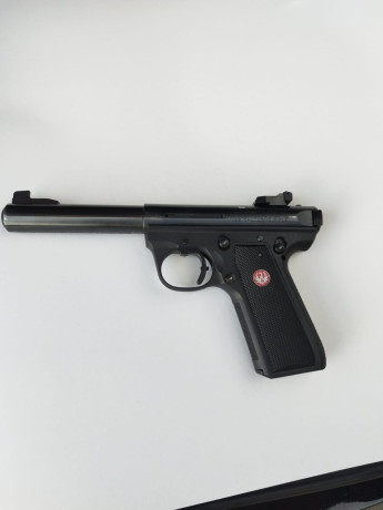 En venta a petición de un amigo.
Pistola Ruger MKIII 22 l.r.
Perfecto estado, dos cargadores, caja original 01