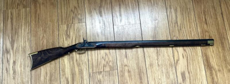 Hola a todos:
Pongo a la venta este rifle de percusión de Ardesa modelo Kentucky paso 1/66. Yo lo he utilizado 02