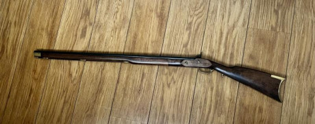 Hola a todos:
Pongo a la venta este rifle de percusión de Ardesa modelo Kentucky paso 1/66. Yo lo he utilizado 01