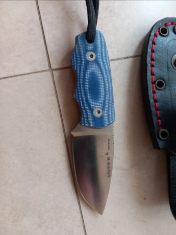 Cuchillo nuevo sin estrenar del prestigioso forjador JD Knives,  19,5 de largo, mango 11,5cm, 8cm hoja, 60