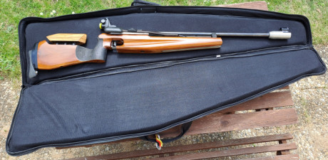 Carabina de aire comprimido Feinwerkbau 601 Match Cal. 4.5mm, Side Cocker. En buen estado de tiro . Signos 00