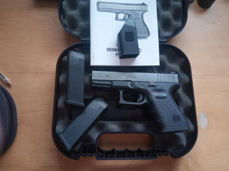 Hola compañeros, como pone en el enunciado vendo mi Glock 19 generación 3 ( para mi la mejor generación 02