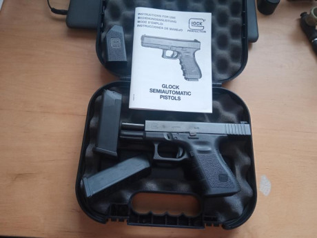 Hola compañeros, como pone en el enunciado vendo mi Glock 19 generación 3 ( para mi la mejor generación 01
