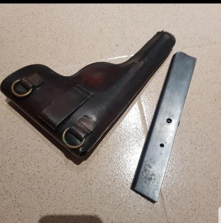 Cargador de 15 tiros y funda  , el conjunto 350 euros más envío,  Madrid 00