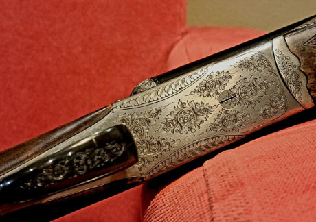 Vendo  escopeta del prestigioso Diego Godoy ,con dos juegos de cañones,,,impecable ,pletina corta,, maderas 02