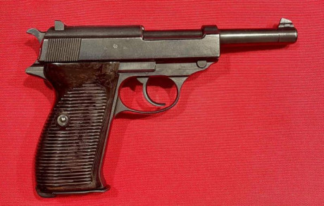 A continuación cuelgo el anuncio de un compañero del club de tiro. 
Walther P38 original (9x19), más concretamente 02