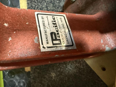 Hola a todos, vendo prensa Hornady Pacific. 07, mal de pintura, funciona perfectamente ya que a sido poco 02