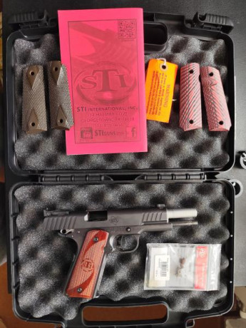 Vendo  extraordinaria 1911, STI TROJAN Cal.9 Pb de 5". 
Como extras, un punto de mira óptico , fiador 00