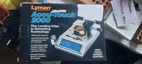 Vendo esta bascula.
Precio en tienda 245.
Vendo en 160 con portes.
Saludos 10
