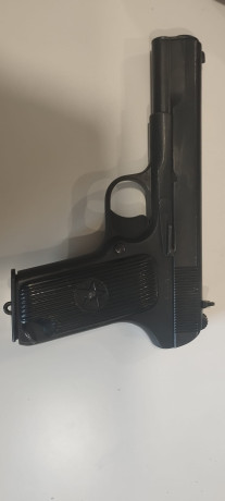 Pistola tokarev t33 en calibre original y funda original con dos cargadores esta guiada en F 
Estado excelente 10