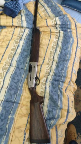 Vendo Beretta a400 upland  calibre 12 en impecable estado, ni un solo rasguño, 71cm de cañon, con sus 01
