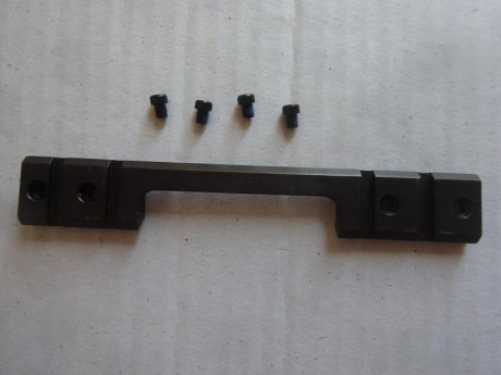 Estuvo colocado en un Remington 700 de Acción Corta.

Es de  0 MOA's .

Precio  cuarenta euros (40€)  20