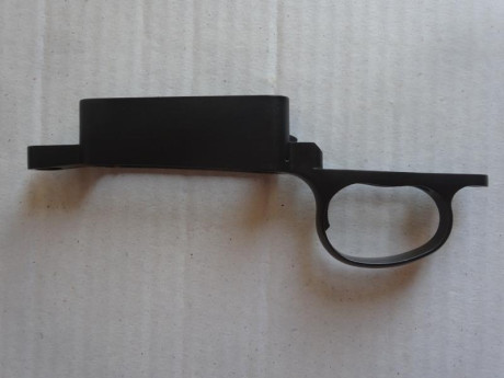 Se vende juego de guardamontes con brocal de cargador y cargadores de la marca H-S PRECISION.

Estuvieron 01