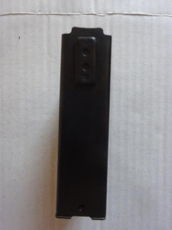 Se vende cargador PROMAG, con capacidad para 10 cartuchos del .308.

 No ha sido nunca utilizado .

Precio 11