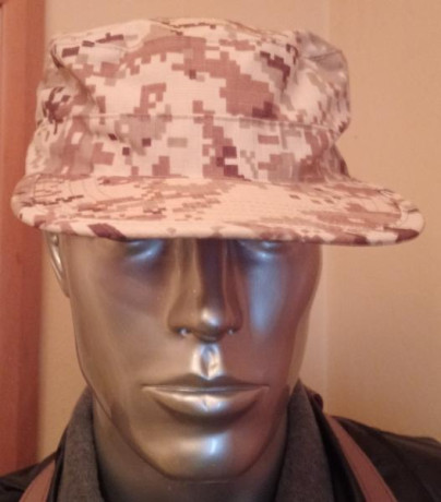 Lo dicho. Dispongo de dos gorras de los MARINES de U.S.A. totalmente nuevas, sin uso. Camuflaje digital. 00