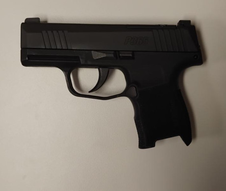 Se vende sig sauer P-365, guiada el 04/06/2025. Un reestreno.
Ha tirado tan solo 300 cartuchos para probarla.
Incluye 00