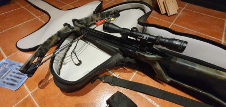 Buenas, por no usar vendo una ballesta Barnett Commando 2 con visor, funda, flechas con distintas puntas 01
