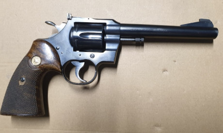 A LA VENTA REVÓLVER COLT NODELO OFFICERS EN CALIBRE.22
ESTADO DE CONSERVACIÓN IMPECABLE A EXCEPCIÓN DE 10