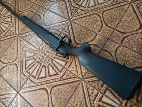 Se vende blaser r8 profesional cal 300 win mag,comprado nuevo en julio,y sin estrenar por motivos de salud.no 00