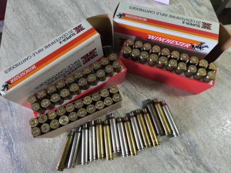 Se venden 75 vainas cal. 300 win. mag. con un disparo. 60 marca winchester, 15 otras marcas. 20€ + portes.
Un 00