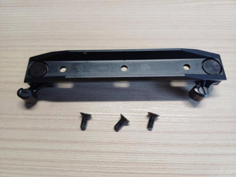 VENDO Montura MAUSER de carril para visores Zeiss en perfecto estado.
Está en un M03.
Precio: 290€
Muchas 00