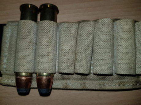 Vendo cinturón canana de pedersoli de cuero y lona. Para cartuchos .45-70, u otro similar de grosor de 02