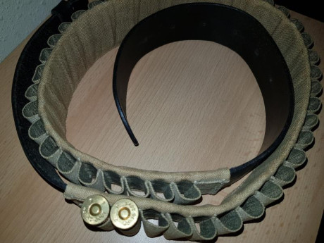 Vendo cinturón canana de pedersoli de cuero y lona. Para cartuchos .45-70, u otro similar de grosor de 12