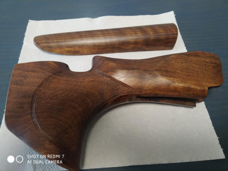 Vendo puño zurdo browning para culata goodshoot. Una semana de uso.Vendo por cambio de escopeta. 225€
Browning 01