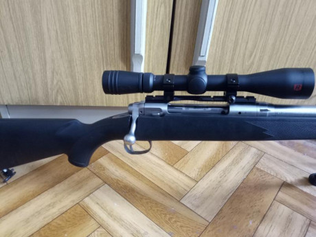 Vendo Savage Kodiak 116
 Visor Redfield 4-12x40.  + base y anillas 
 No dispone de freno de boca
 55 CM 00