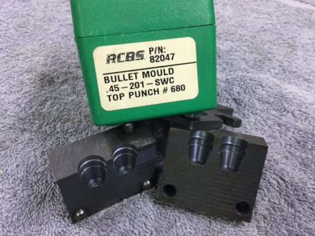 Buenas tardes, 

actualizo los artículos que me quedan para la venta :

Moldes  LYMAN 40 S&W 40/10mm 00