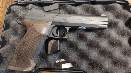 Hola compañeros, pongo a la venta esta P 210,.
El arma es del 2024. La compró nueva, inicialmente,mi esposa, 41