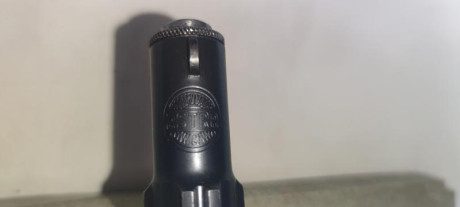 Vendo pistola Astra 300 calibre 9 c/380 auto.
Está guiada en A. Pavón original y funcionamiento como un 00