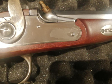Hola, vendo por no usar pistola de percusión Le Page de Pedersoli cal.44. El arma está en perfecto estado 11