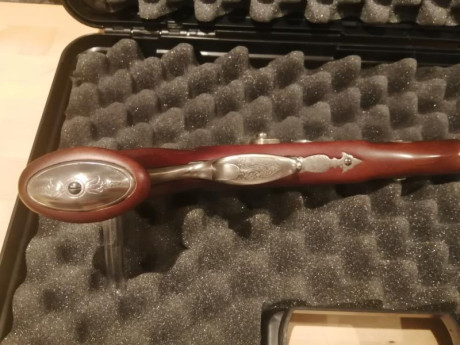 Hola, vendo por no usar pistola de percusión Le Page de Pedersoli cal.44. El arma está en perfecto estado 10