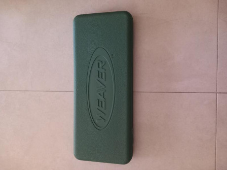 Juego de martillo y punzones Weaver en perfecto estado. Incluye un martillo de nylon y 8 punzones de diferentes 10
