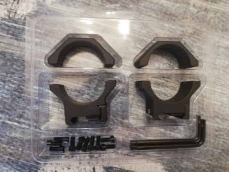 Se venden monturas de precisión Bergara modelo H8 para visores de 34mm de tubo, nuevas a estrenar. Se 00