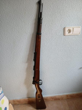 Se vende Mauser K98 de preguerra, calibre original 8x57mm
1000€ mas portes.
Tlf contacto 621 040 153 02