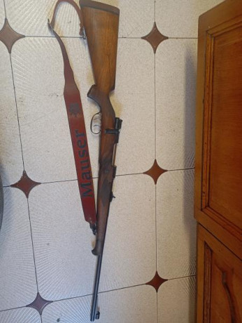 Buenos días.
Pongo en venta un arma con una terminación bastante excepcional.
El Maestro armero, tomó 01