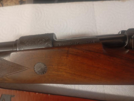 Buenos días.
Pongo en venta un arma con una terminación bastante excepcional.
El Maestro armero, tomó 00