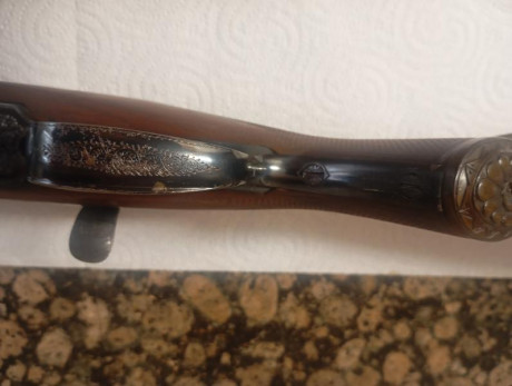 Buenos días.
Pongo en venta un arma con una terminación bastante excepcional.
El Maestro armero, tomó 21