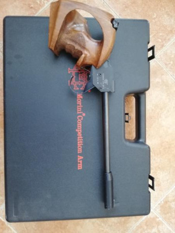 Vendo pistola libre Morini CM84E.
Muy poco uso.
Empuñadura hecha por Antonio Tamargo. TALLA M
Precio 1000€.
El 41