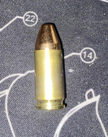 Hola compañeros, lanzo una pregunta a ver si a algún usuario de esta arma le sucede o ha sucedido y cuál 01