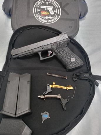 Hola buenas a todos pongo a disposición de venta una glock 34 4 gen . Fue ganada en una tirada d ipsc 02
